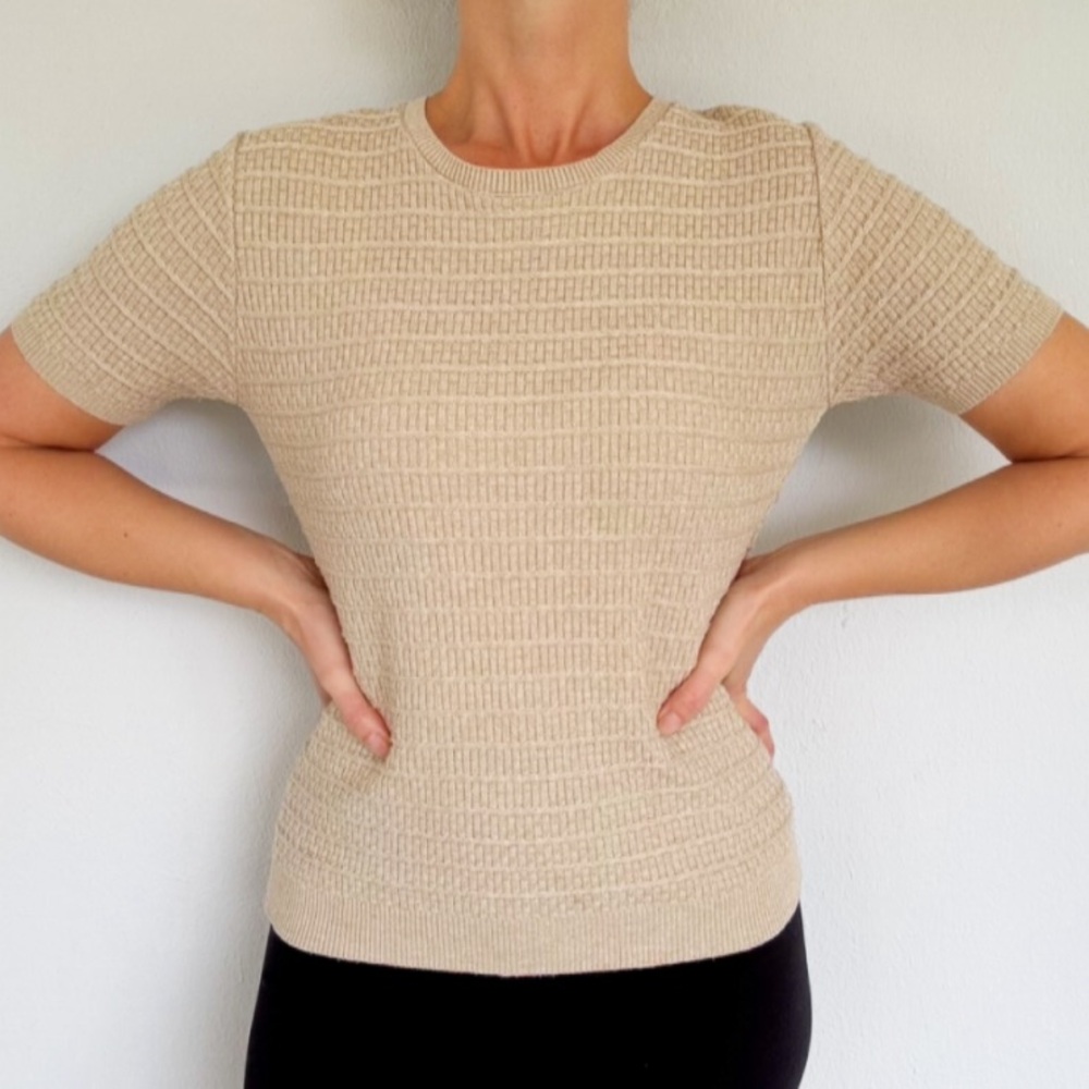 Alfred Dunner Petite tan textured woven knit short sleeve sweater top medium